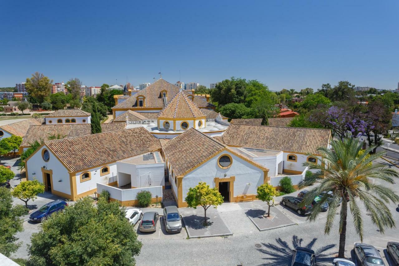 Real Escuela Home Jerez de la Frontera Exterior photo